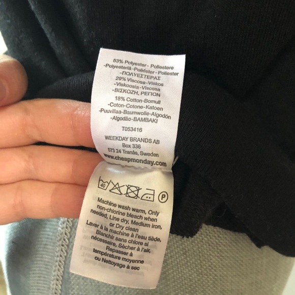 Cheap Monday sheer panel sleeve sweatshirt top black colour - Picture 5 of 7